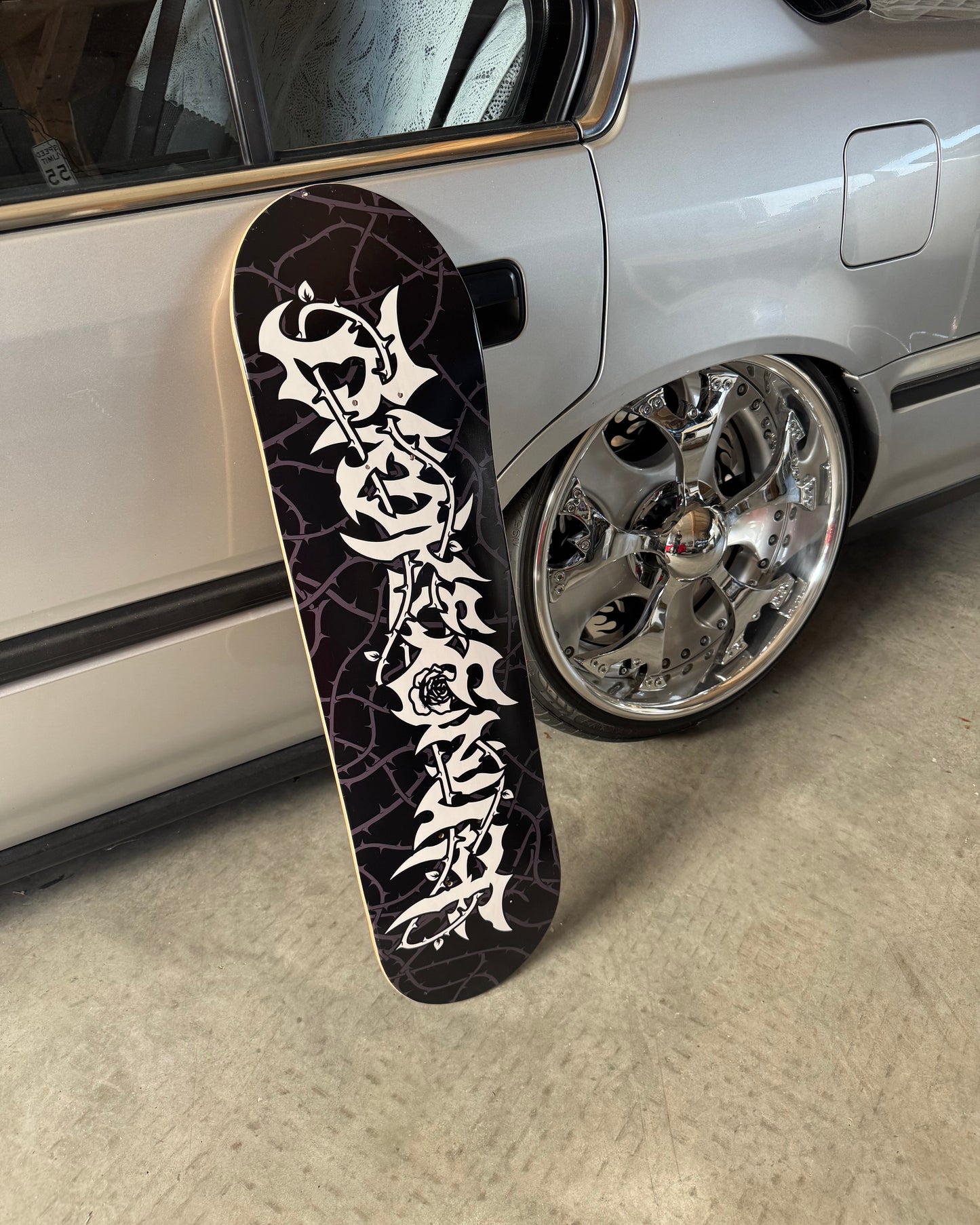 Skateboard Deck Thorns