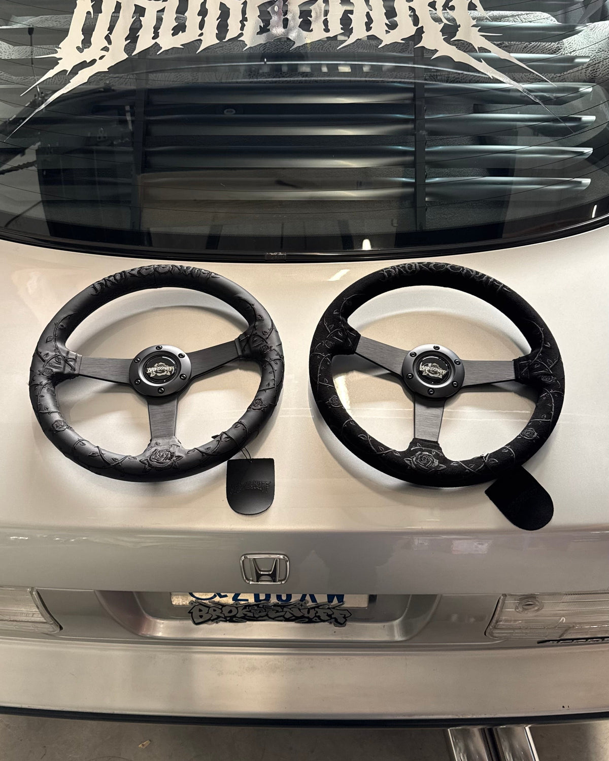Black Thorns and Roses Steering Wheel (Flat Version)