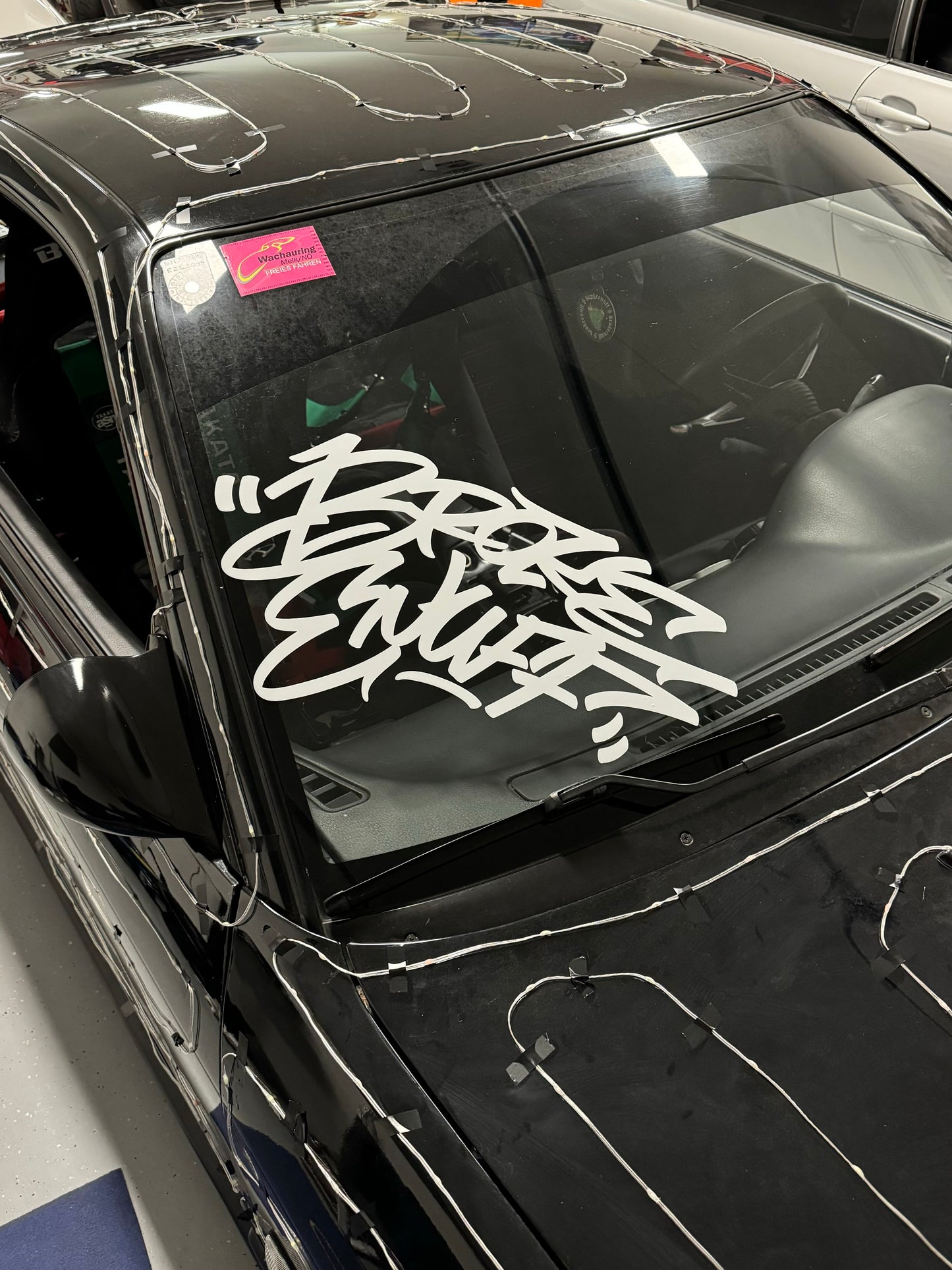 Brokeenuff Graffiti Windshiled Banner curved