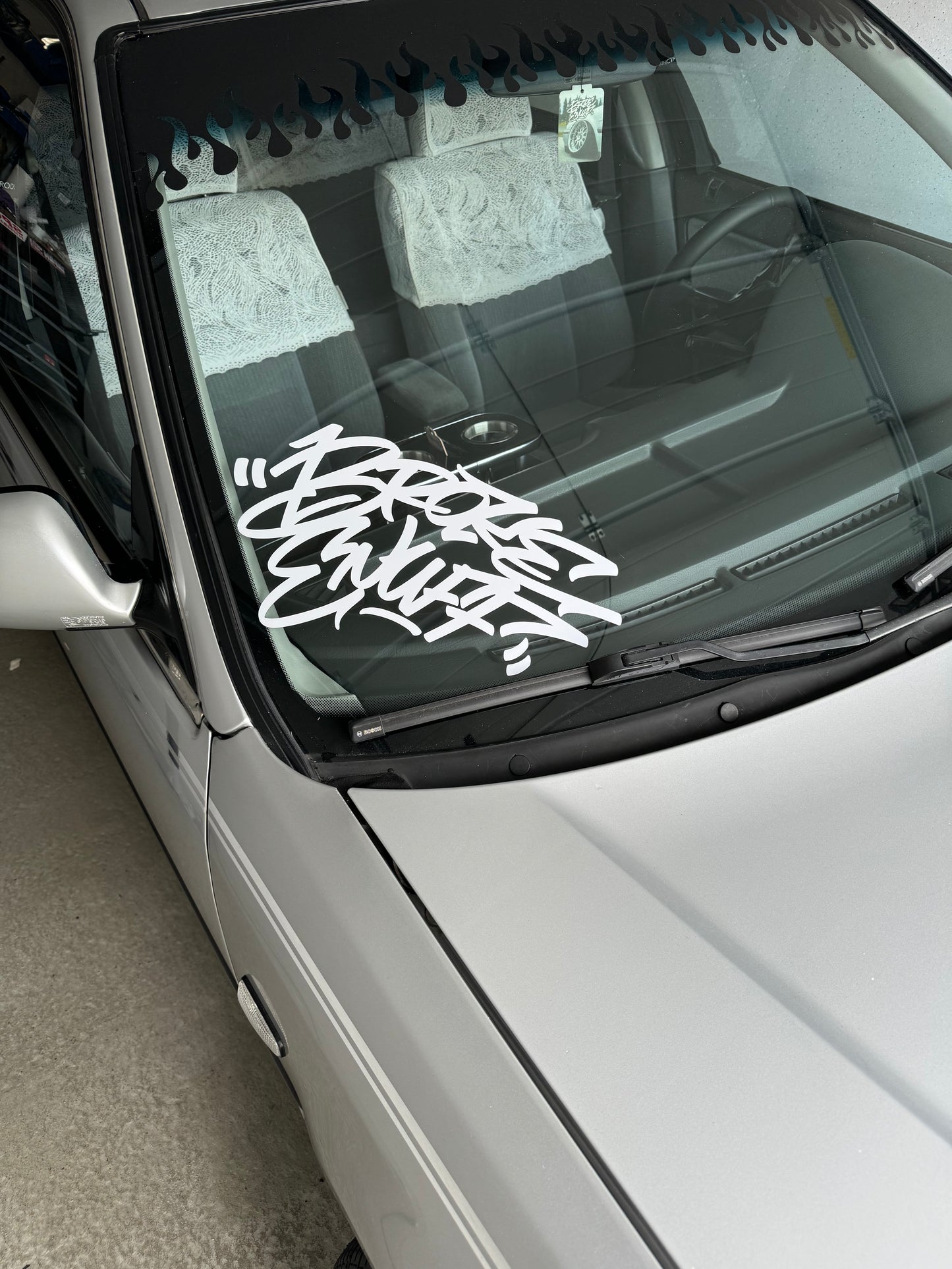 Brokeenuff Graffiti Windshiled Banner curved
