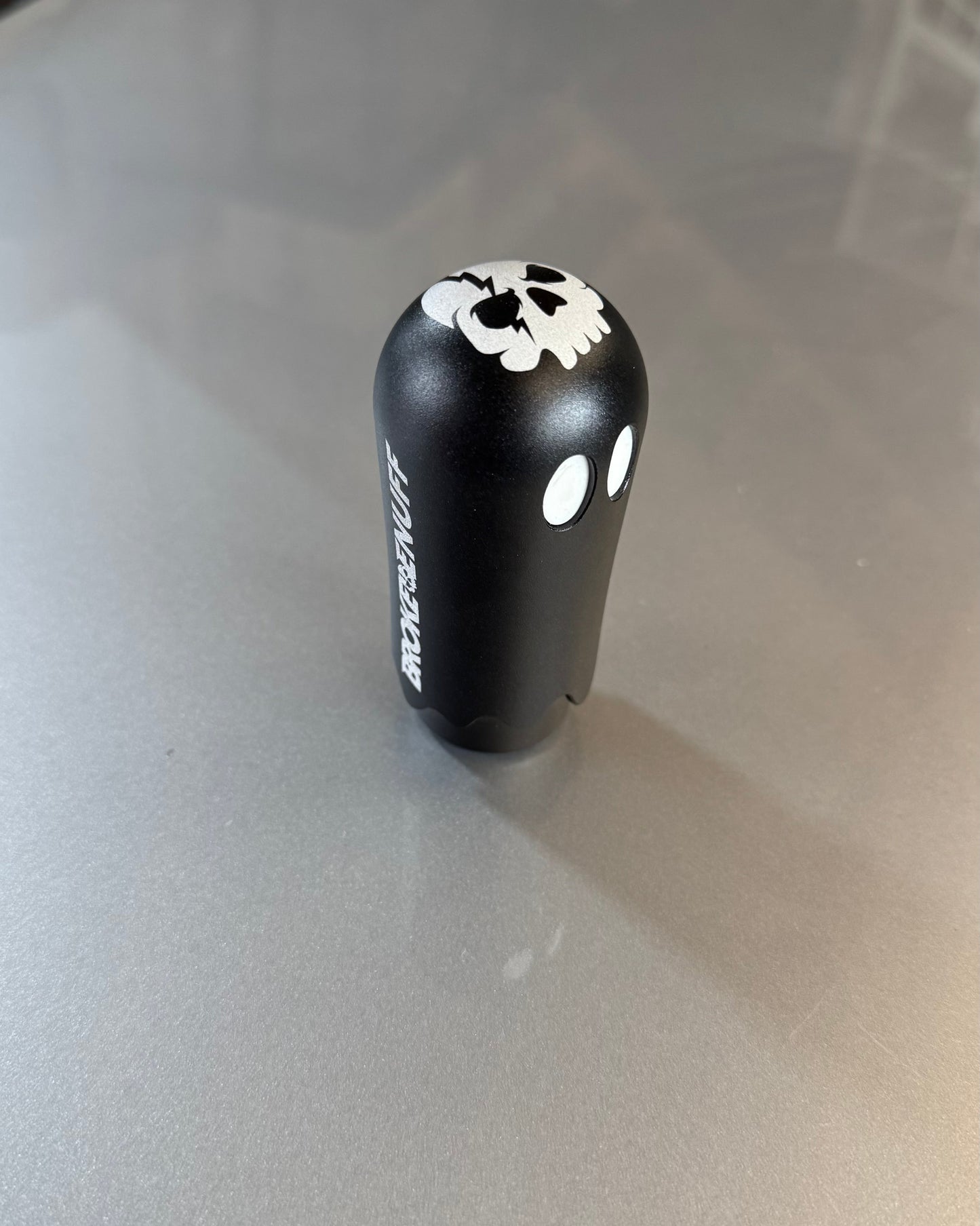 Ghost Shift Knob black (different Logo)