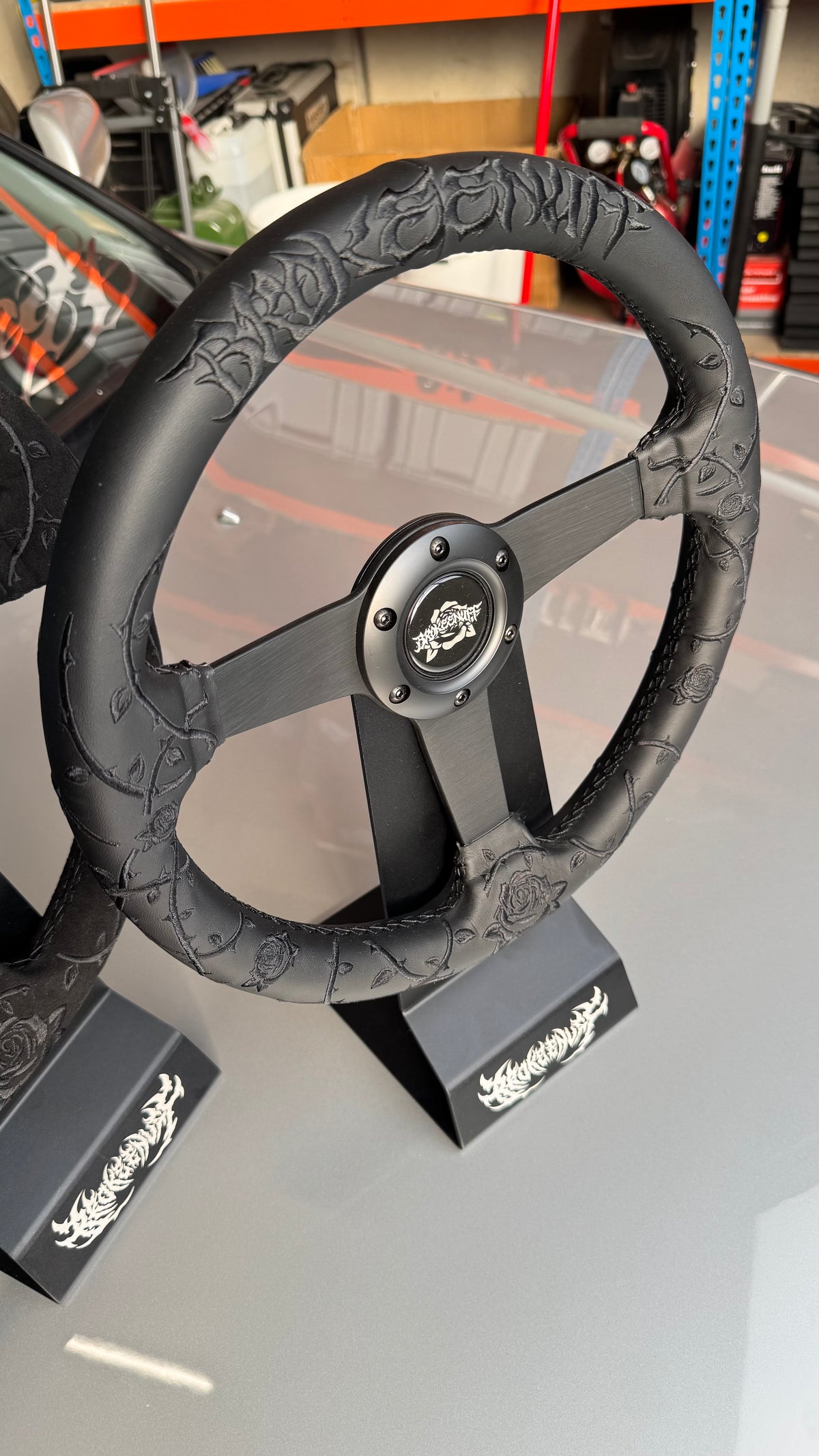 Black Thorns and Roses Steering Wheel (Flat Version)