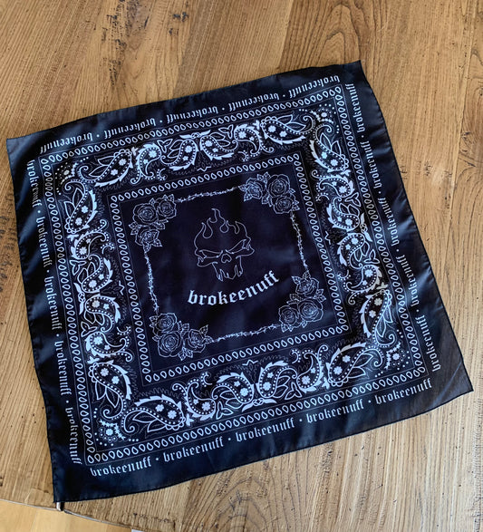 Burning Skull Bandana black